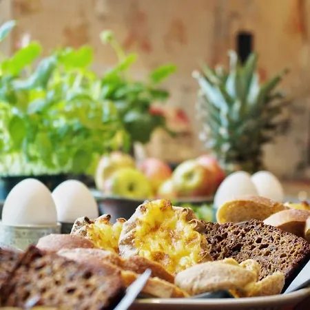 Bed & Breakfast Trollbacka B&B *