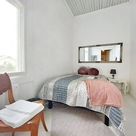 住宿加早餐酒店 Trollbacka B&B
